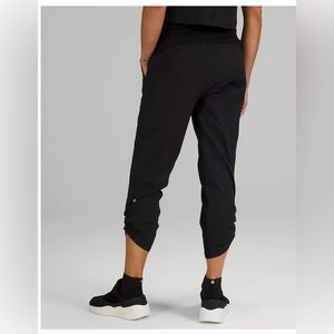 Lululemon Dance Studio Cropped Pant